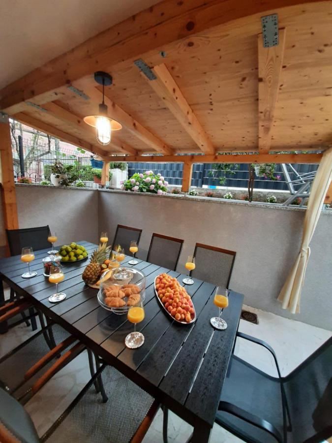 Apartment Radalj Kaštela Kültér fotó