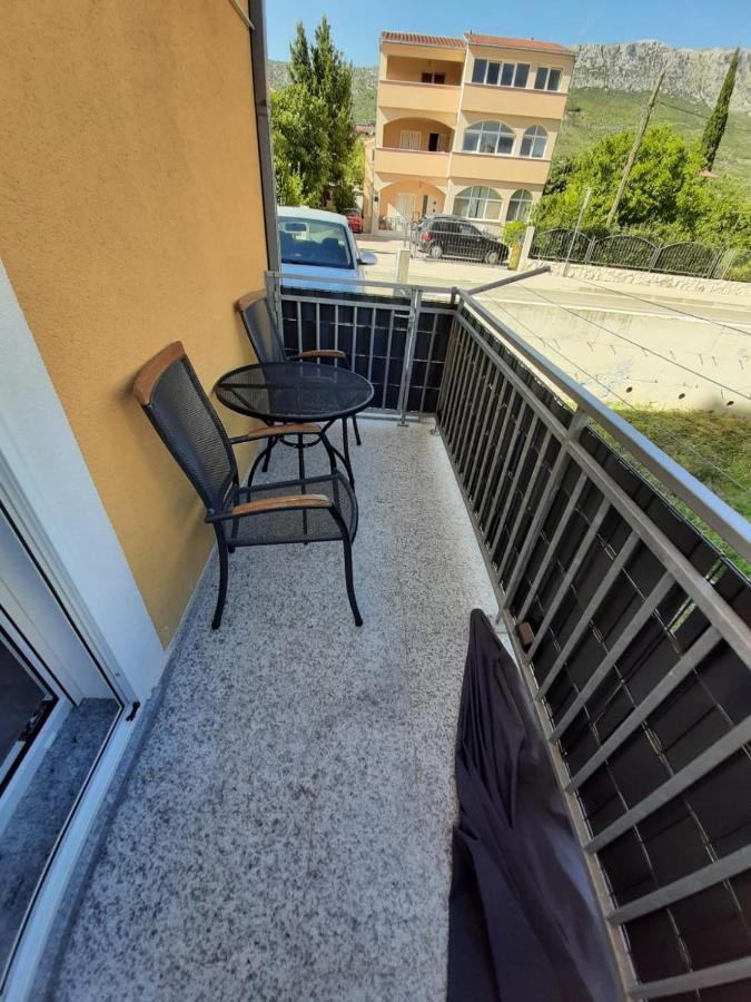 Apartment Radalj Kaštela Kültér fotó