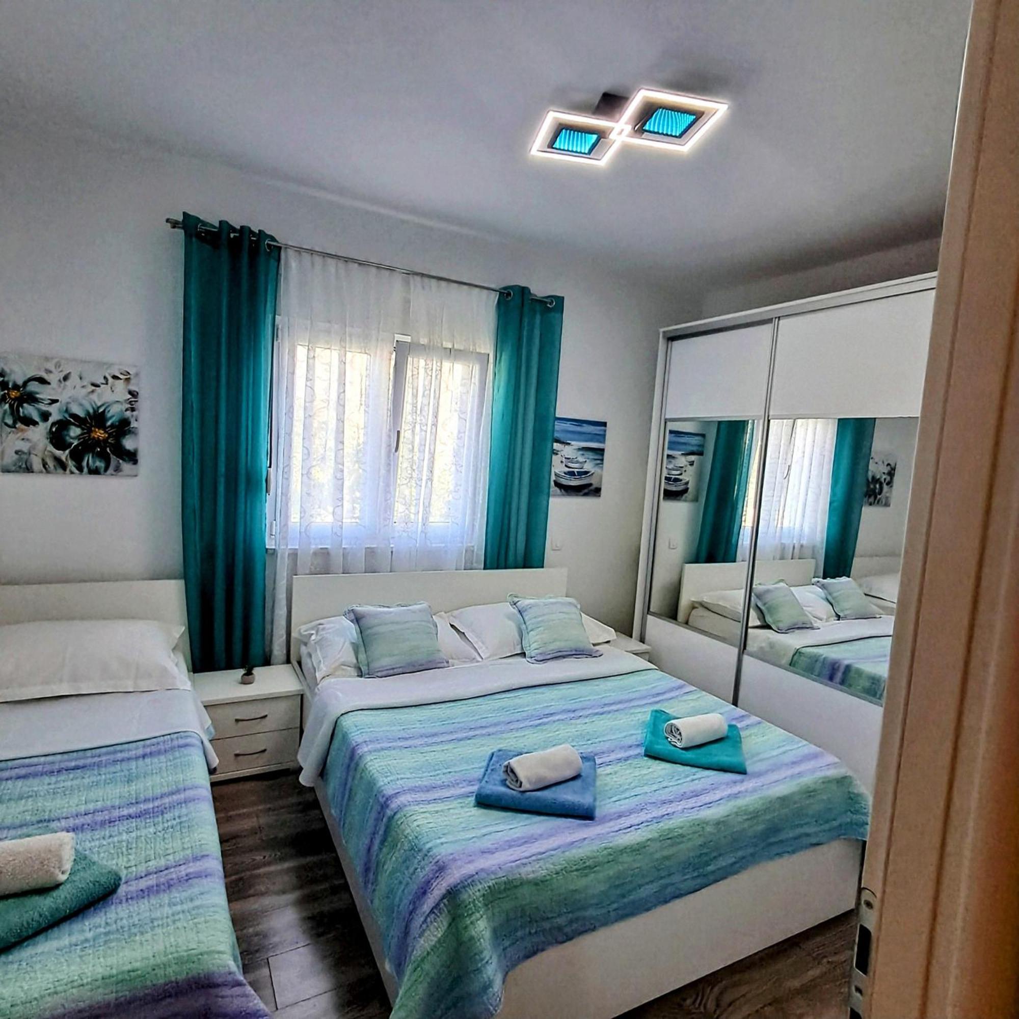 Apartment Radalj Kaštela Kültér fotó