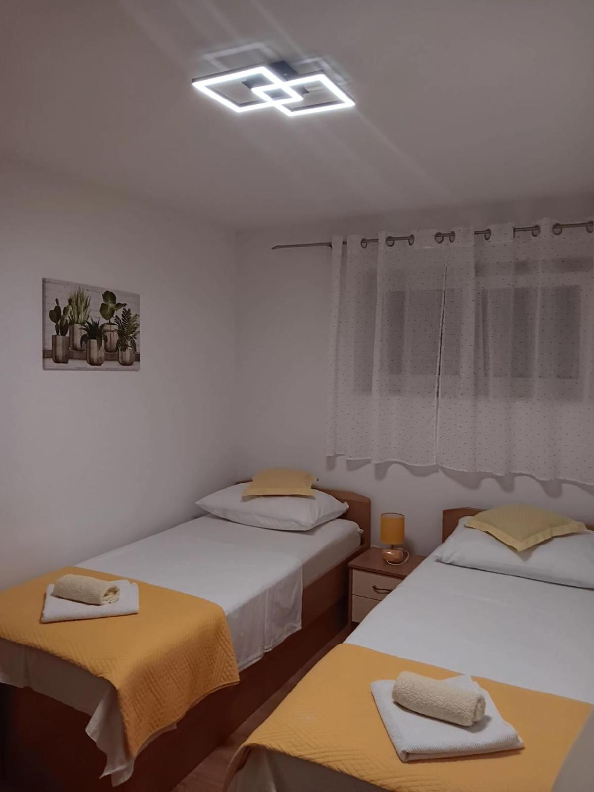 Apartment Radalj Kaštela Kültér fotó
